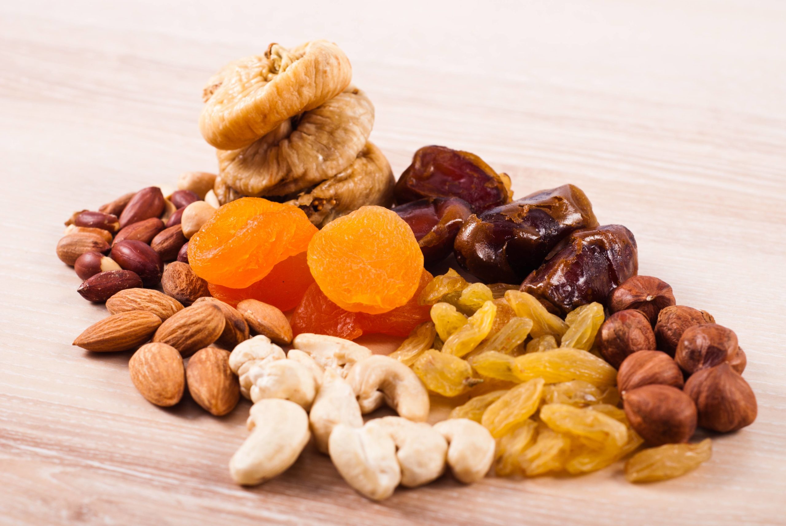7 of Our Favorite All Natural Snacks You Can Eat On-the-Go